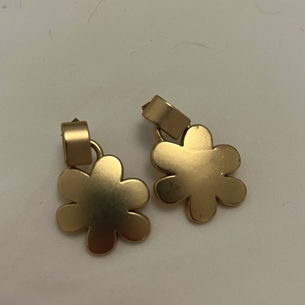 Gold Flower Earrings